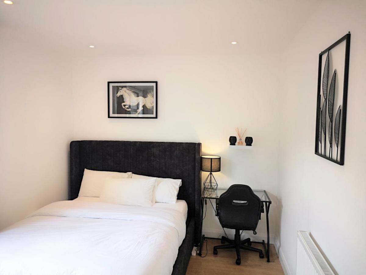 Апартаменти Clifton Court Hemel Гемел-Гемпстед Екстер'єр фото